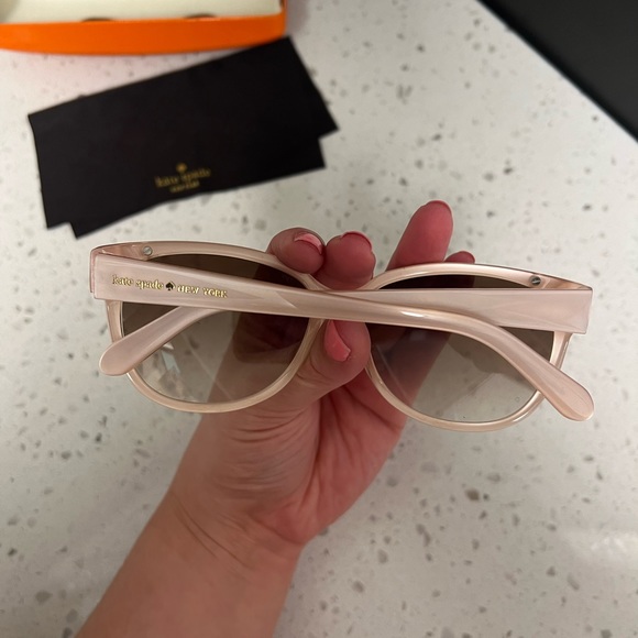 Kate Spade sunglasses - Picture 4 of 5